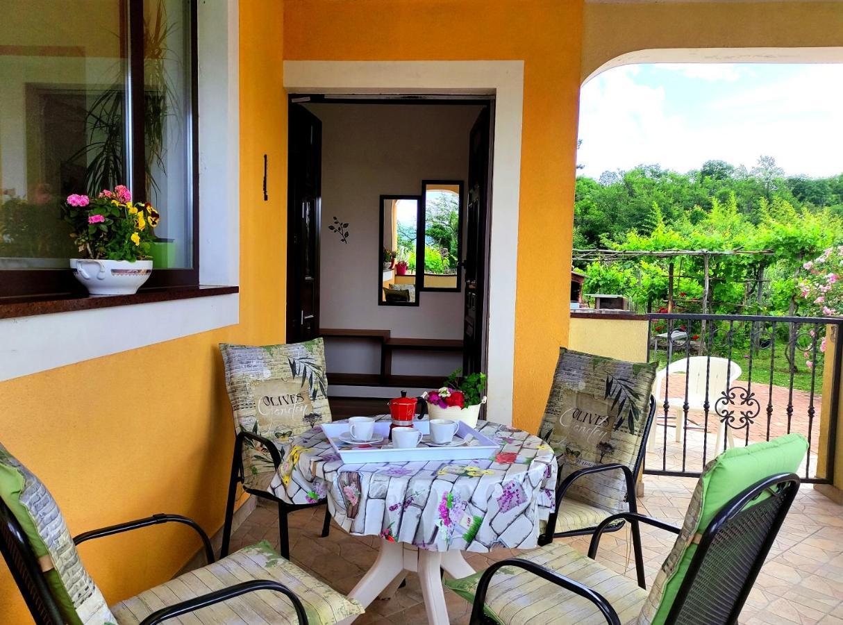 Apartmani Melia Marcelji Bagian luar foto